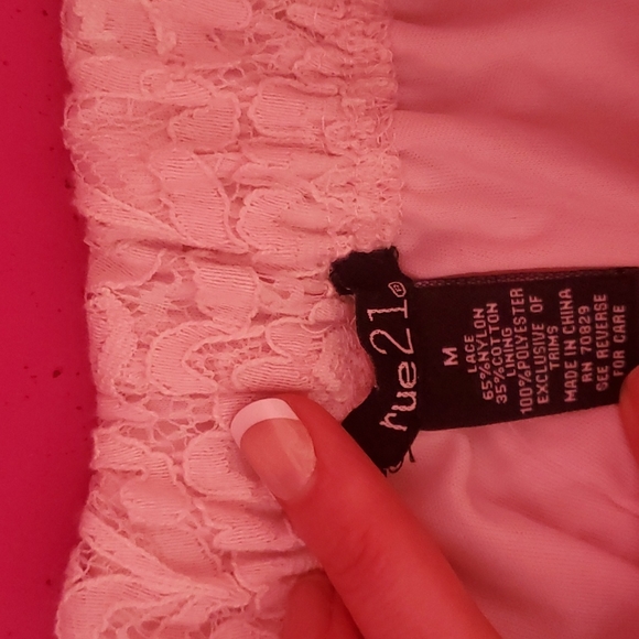 💫Rue 21 Pink lacy short shorts - Picture 3 of 5